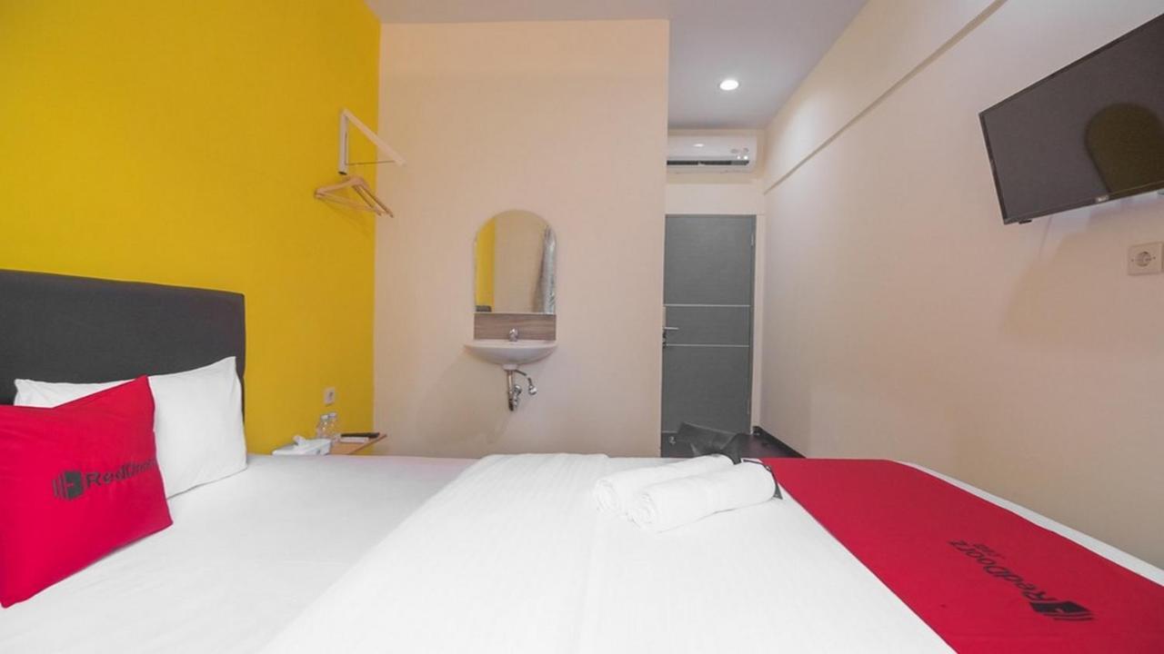 Reddoorz Near Itc Mangga Dua Hotel Jakarta Exterior photo